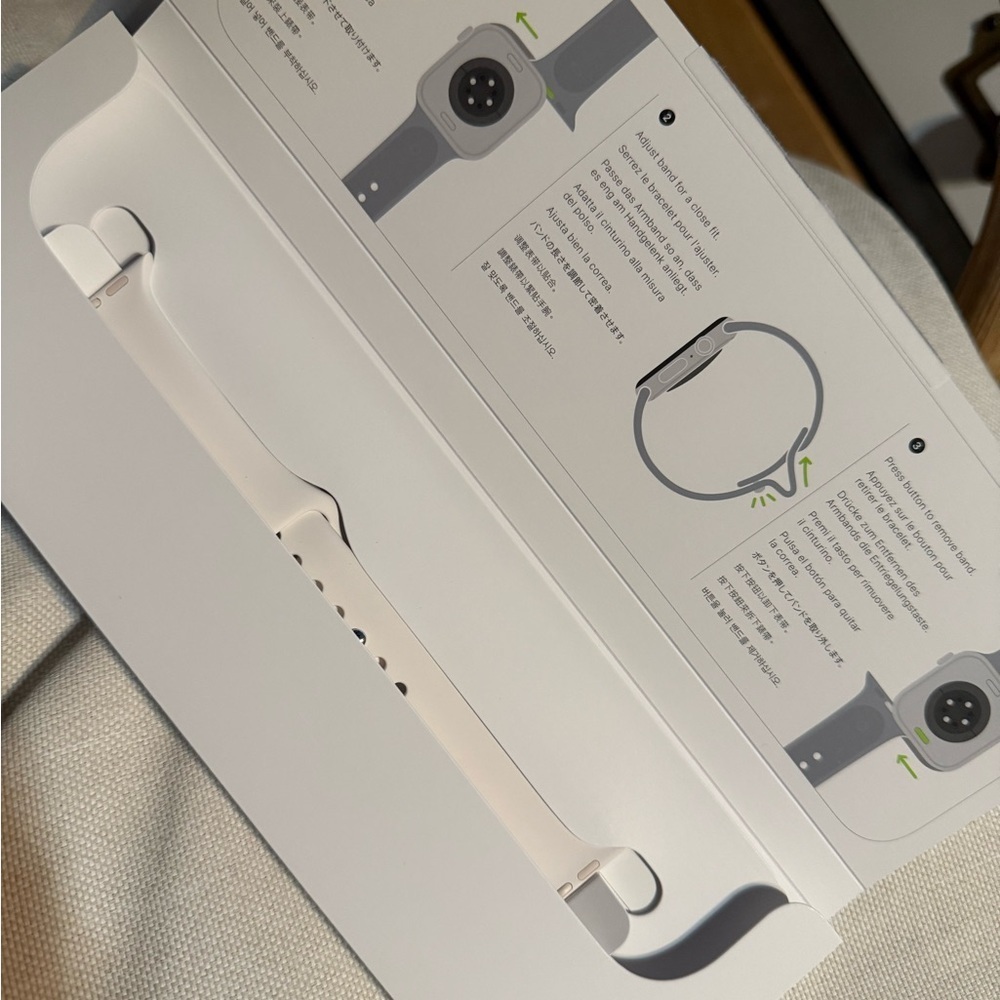 MWXALW/A Apple Watch Series 10 42mm Rose Gold Al L BIsh STRAP ONLY